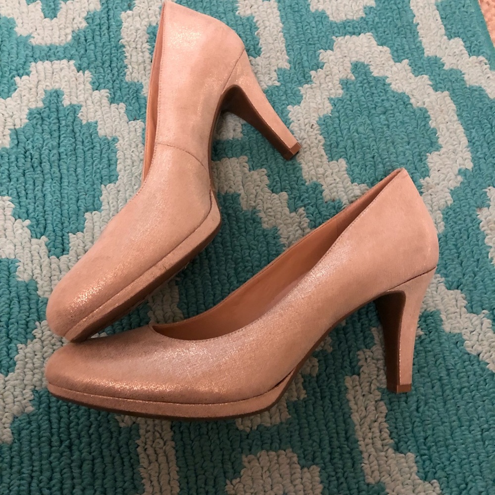 Metallic Naturalizer Michelle Dress Pump